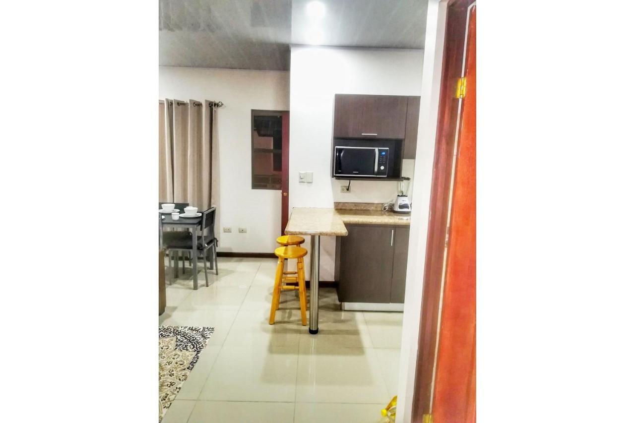 Aptos Casa Caribe, Habitaciones Privadas En Aptos Compartidos & Aptos Completos Con Auto Entrada Puerto Limon Esterno foto