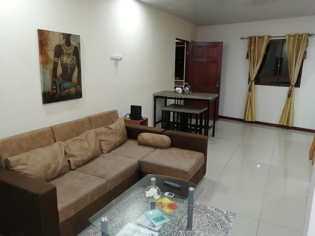 Aptos Casa Caribe, Habitaciones Privadas En Aptos Compartidos & Aptos Completos Con Auto Entrada Puerto Limon Esterno foto